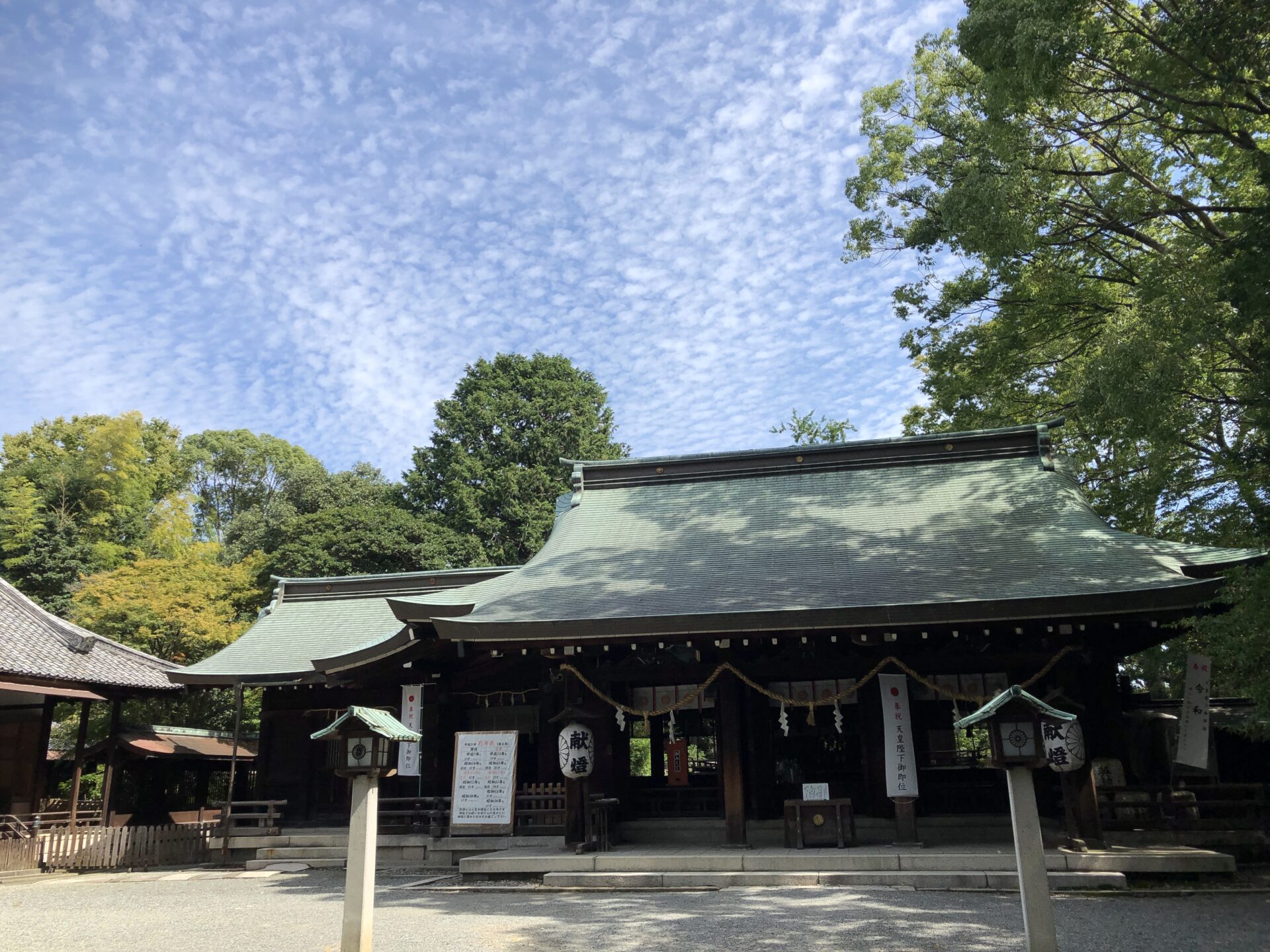 水無瀬神宮と秋の空(島本町広瀬)