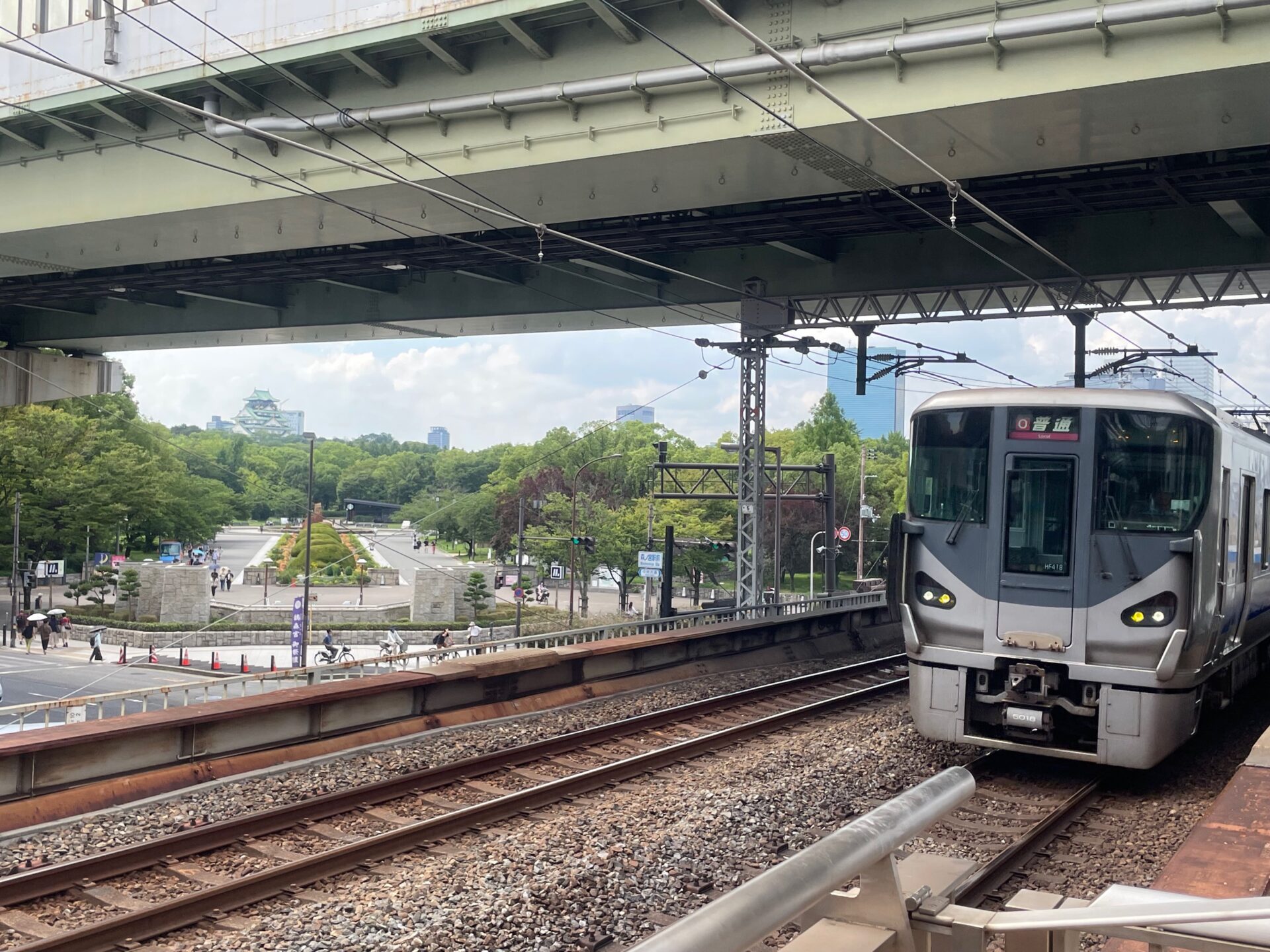 JR森ノ宮駅から見る大阪城（画像提供／JR西日本）